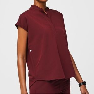 Figs Rafaela Oversized Scrub Top- Burgundy